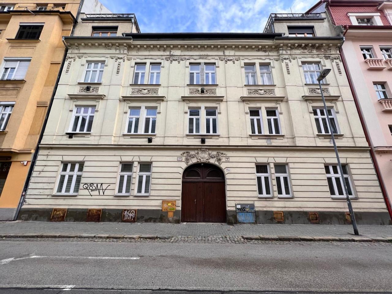 Stylish Flat In City Centre Bratislava Exteriör bild