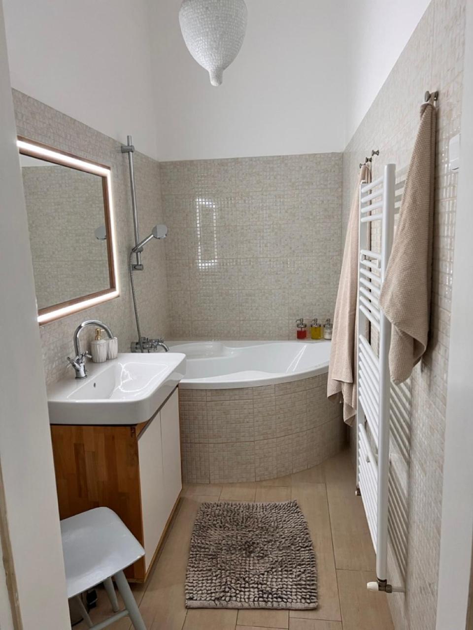 Stylish Flat In City Centre Bratislava Exteriör bild