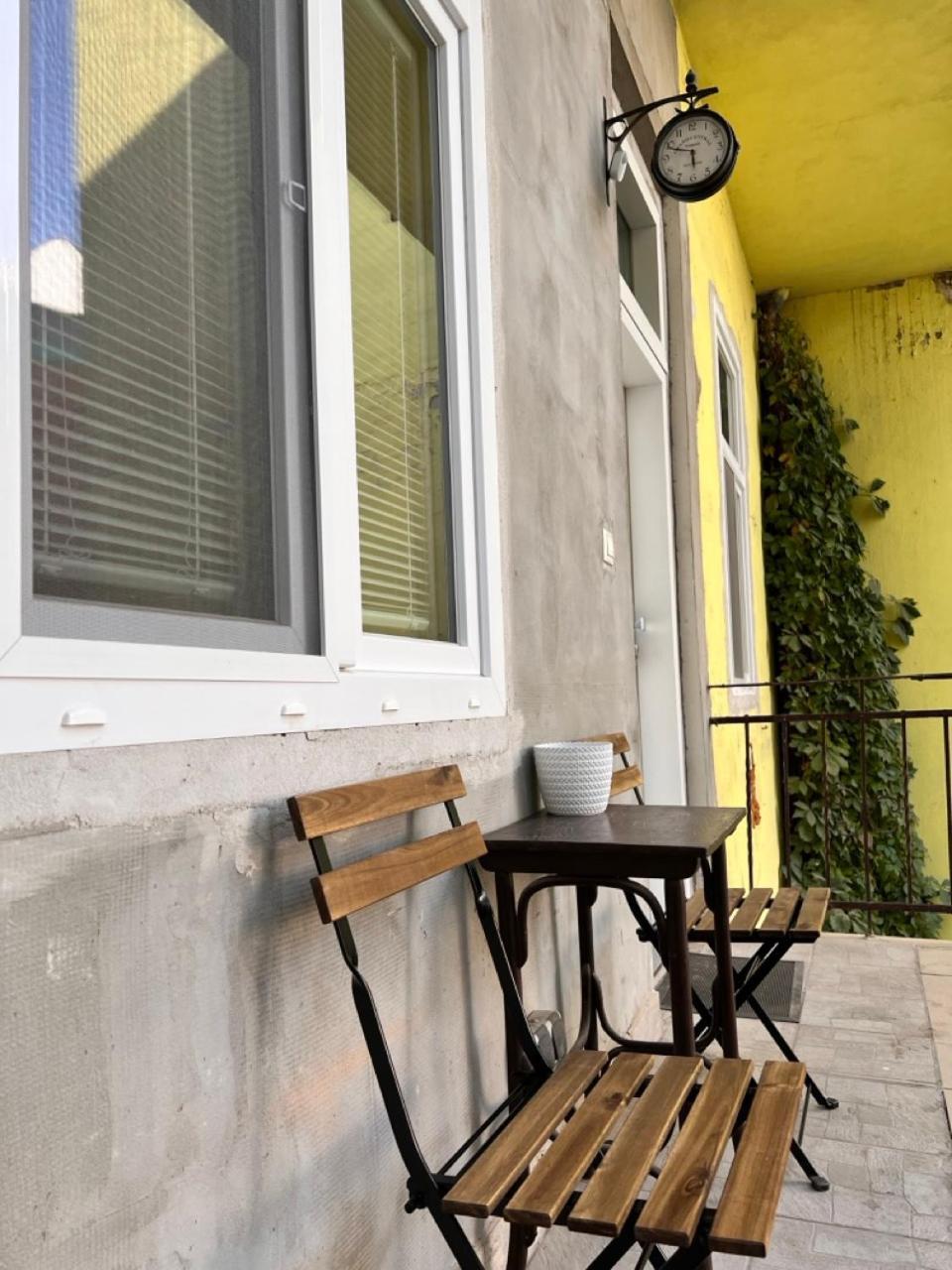 Stylish Flat In City Centre Bratislava Exteriör bild